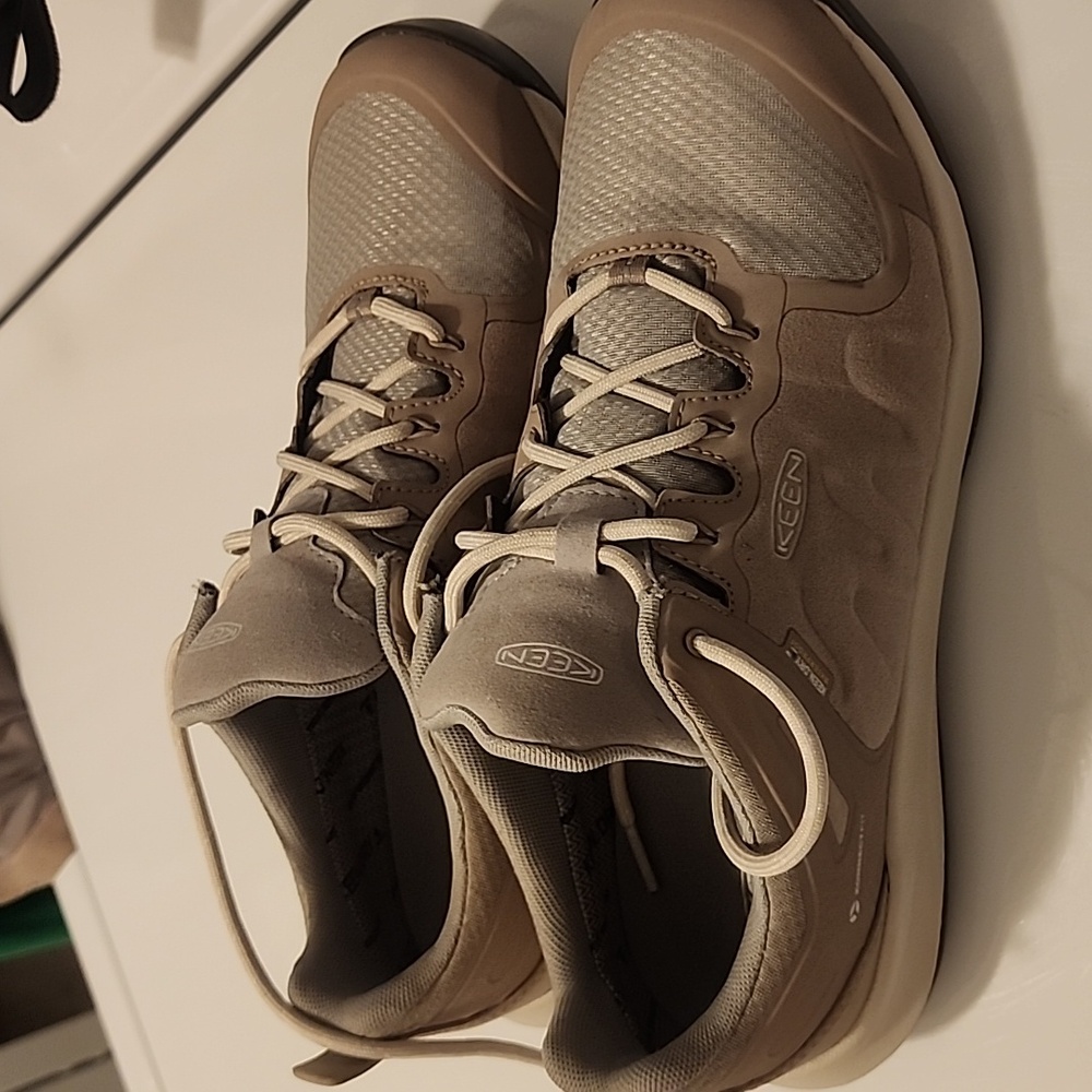 NEW REI KEEN Explore Waterproof Hiking Ankle Shoes Vintage Silver Khaki Shoes 11